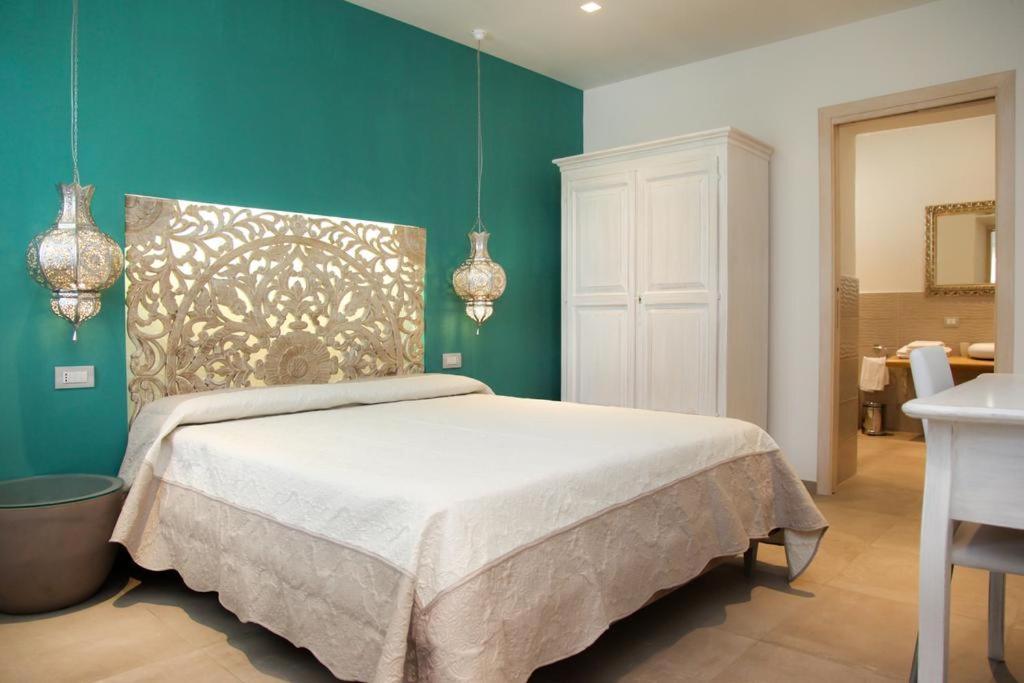Hypnos Boutique Hotel San Teodoro  Exterior photo