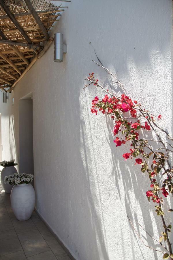 Hypnos Boutique Hotel San Teodoro  Exterior photo